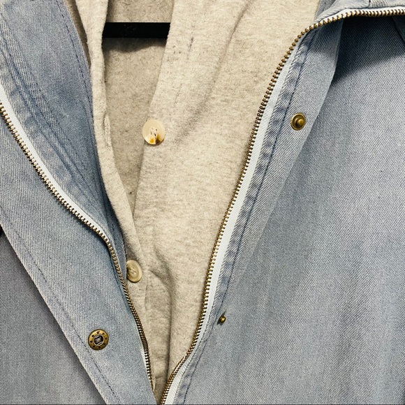 Denim jacket w/hoodie - Picture 3 of 3